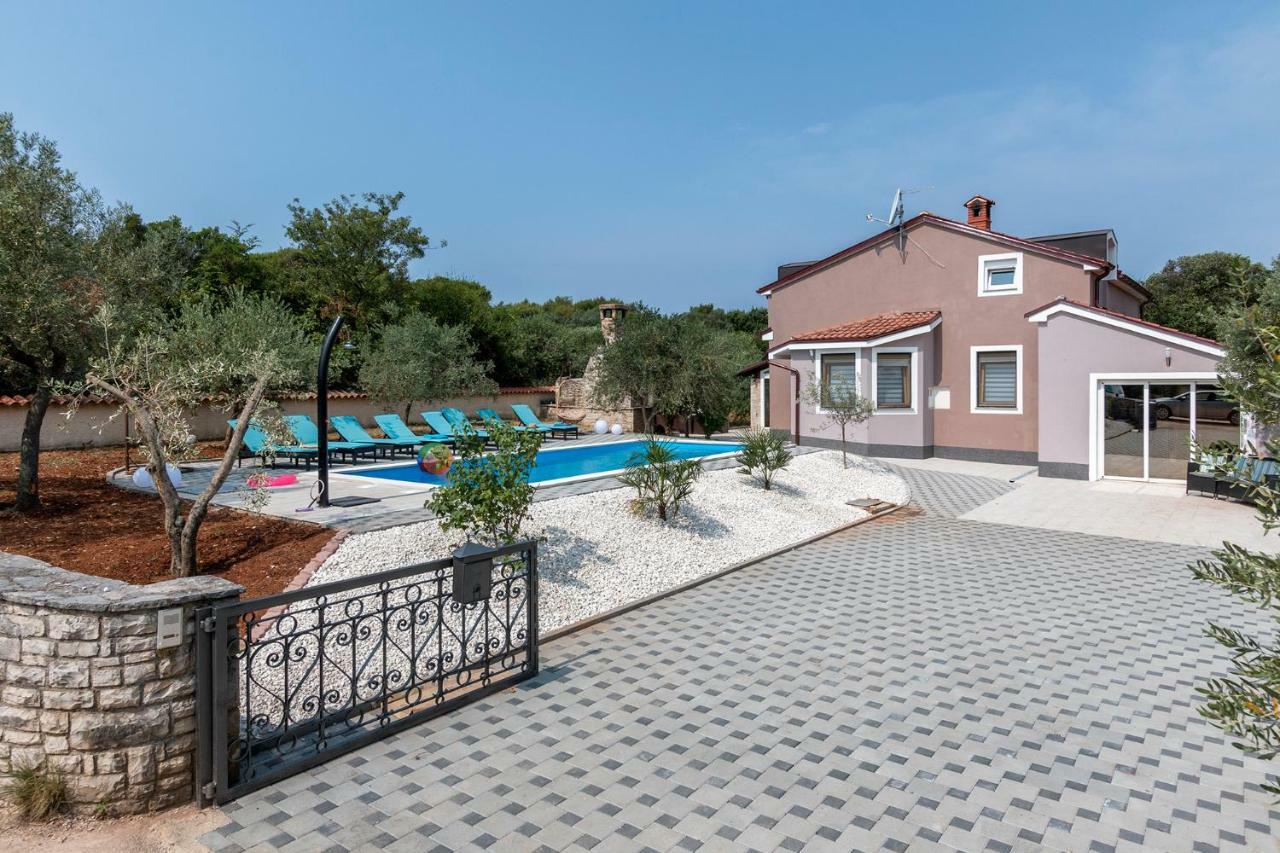 Villa Sunshine Pula Buitenkant foto